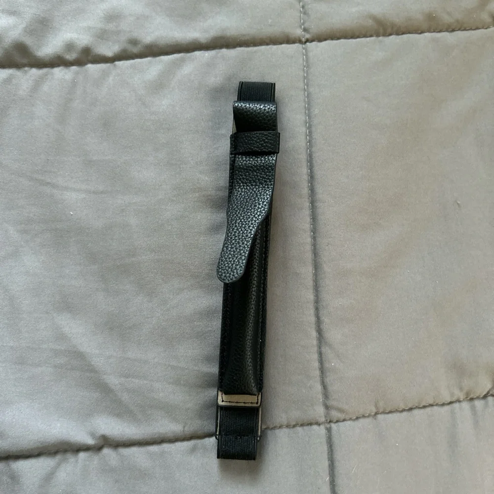Tablet pen holder